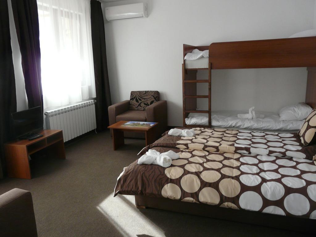 Yuliya Guest House Sapareva Banya Ngoại thất bức ảnh