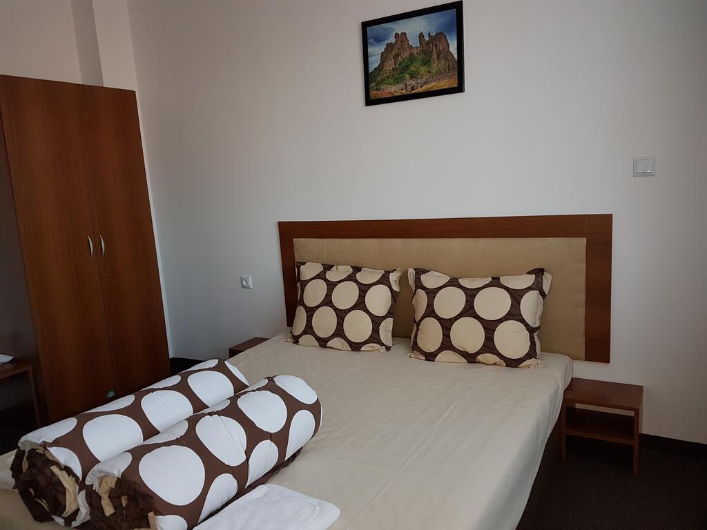Yuliya Guest House Sapareva Banya Ngoại thất bức ảnh